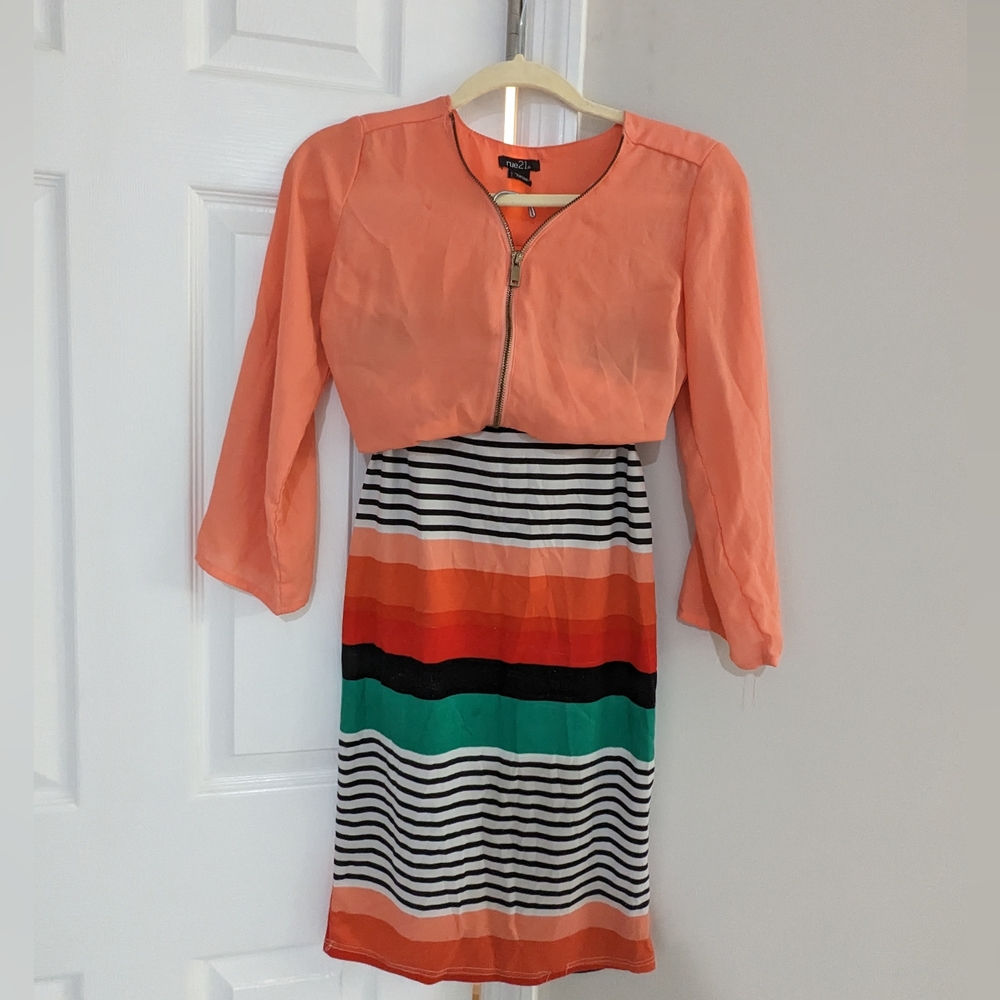 Peach Top - Picture 2 of 2